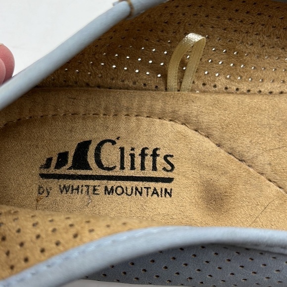 Cliffs by White Mountain light blue leather slip on Loafers. MCL2308B - Picture 7 of 7